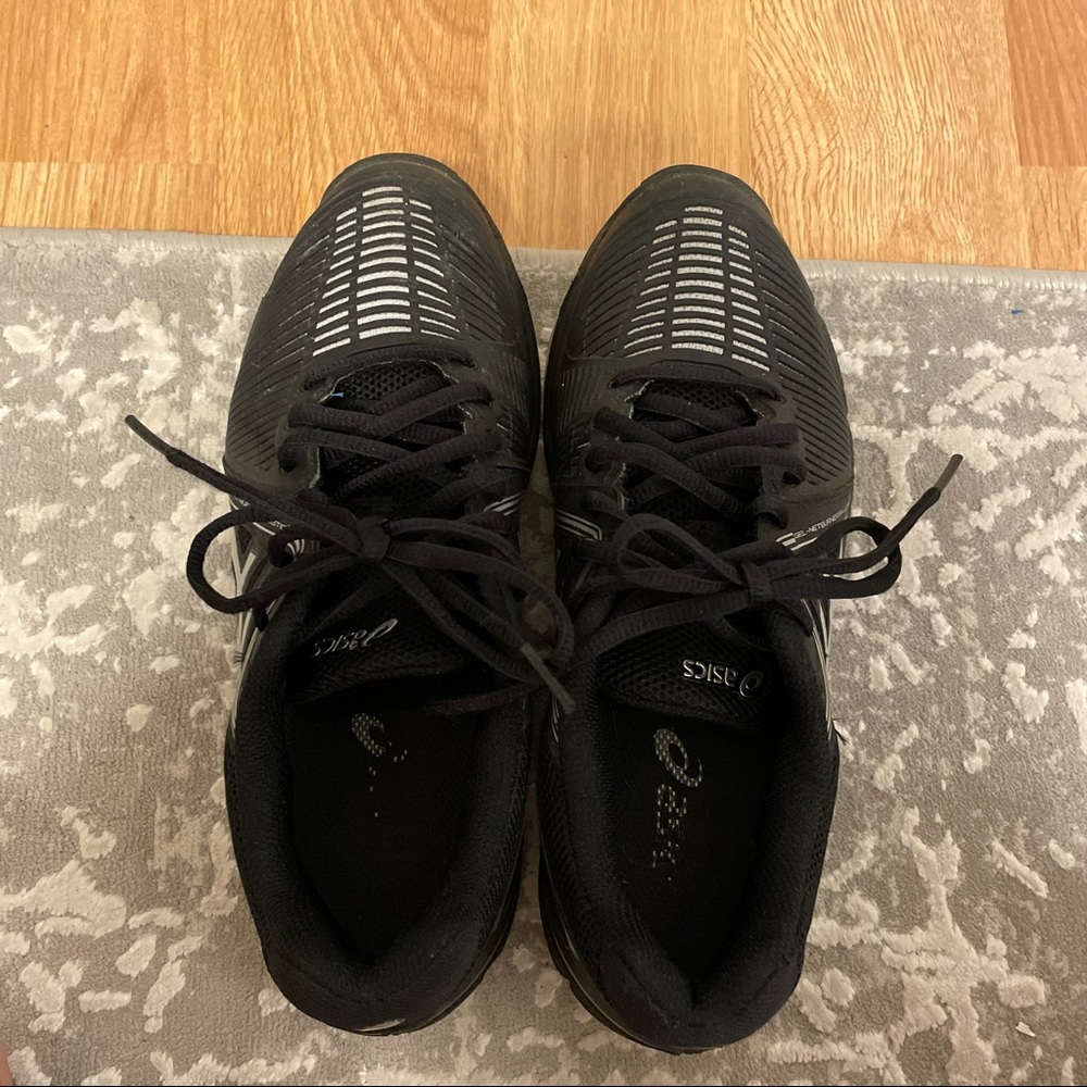 ASICS Shoes - Picture 2 of 4